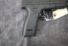 Load image into Gallery viewer, 214:  Springfield Armory Model XD-45 in 45 ACP with 4&quot; Barrel.  FB-937 Wild Wild Westlake
