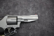 Load image into Gallery viewer, 1489:  Ruger New Model Blackhawk Convertible in 9 MM / 357 Mag and 38 Special. Wild Wild Westlake
