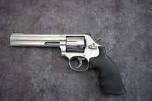 Load image into Gallery viewer, 21:  Smith &amp; Wesson Model 686-6 in 357 Mag with 6&quot; Barrel - NASCAR Commemorative Wild Wild Westlake
