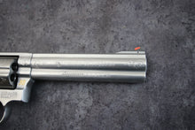 Load image into Gallery viewer, 21:  Smith &amp; Wesson Model 686-6 in 357 Mag with 6&quot; Barrel - NASCAR Commemorative Wild Wild Westlake
